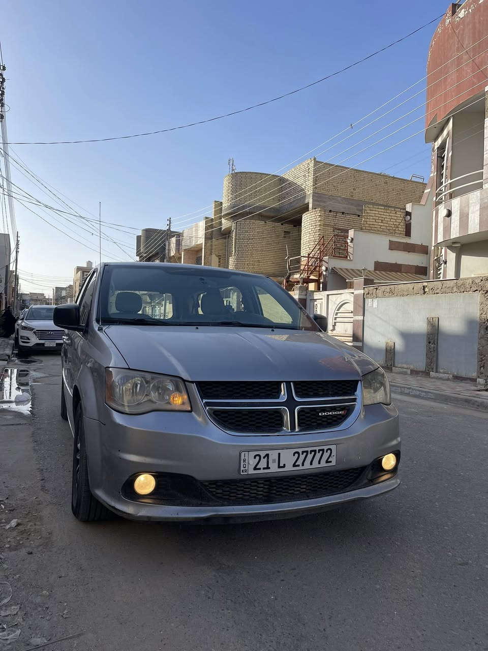 السلام عليكم شباب دوج كرفان ٢٠١٧ للبيع او للمراوس عنواني كربلاء السياره باسمي حصراً حادثها تبديل فقط جاملغ وتصليح نصف البنيد تبريد ٣ قطع كشنات منفصل مخمل تخم تاير جديد اي استفسار هذا رقمي بيع او مراوس ترهم *********** 
والسعر ١٥٥ وبيها مجال
