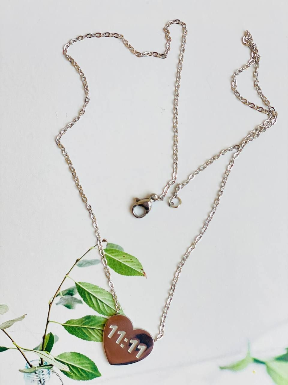 توفرت من جديد الحفر الأصلية 💕

قلادة الوقت المميز 11:11
وقت الامنيات 
11:11 منو ميحب هالوقت 😍
قلادة وقت تحقيق الاماني 🤍✨
طلاء ثابت مدى الحياة
جودة عالية
توفر بلونين الذهبي والفضي 

، 11:11، رمز الصحوة والتنوير.

نوع المعدن. ستل ستيل طلاء ثابت مدى الحياة جودة عالية
متوفرة باللونيين الذهبي والفضي 💛🩶

🚘يوجد خدمة توصيل لجميع محافظات العراق🚘

#قلادة #الوقت#المميز #الذهبي #الفضي


**إذا كنت صاحب هذا الإعلان وتريد حذفه لأي سبب، رجاءا أرسل رسالة إلى الدعم الفني**