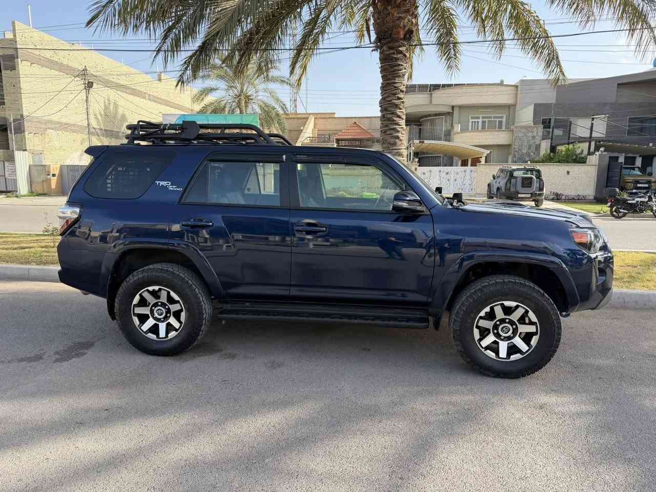 السلام عليكم 
موديل : 2022
TOYOTA  4RUNNER TRD Off Road 2022
~ تويوتا 4 رنر  لون نيلي كحلي 
~ وارد أمريكا  
~ محرك 6 سلندر  / V6 
~ مواصفات  TRD Off Road Prenium
~فول مواصفات 1/1
~فتحة ( سيلايت)
~بصمة 
~ دبل أكسل ( 4*4)
~ شاشة كبير  
~   كاميرة خلفية
~ كشن  جلدة كهربائية 
~ داخل اسود 
~تحديد سرعة 
~نظام ECO
~ حجم تايرات١٧ ويل بيلادي 
~ (  5 ) خمسة راكب 
~ ماشي 23 الف  ميل
~ سيارة بيها  
~ ايرباك ستيرن بردة طاكة 
~سيارة رقم بغداد باسمي تحويل ثاني يوم 
~ رقم شاصي  موجود في المنشور 
السياره بدون صبغ فقط بارد بدايه الجاملغ 

واتساب     : ***********
تلفون 📞 :***********

