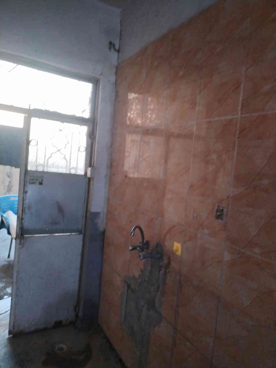 بيت رهن 100 متر بلحولي خلف الملعب بي غرفه وصاله ومطبخ واستقبال.  ب 16
بيت رهن 100 متر بلنداء منطقه 48 بي غرفه وصاله ومطبخ واستقبال ب 20
شقه رهن 50 متر بلنداء منطقه 58 قرب جامع الكوثر ب 11
***********
