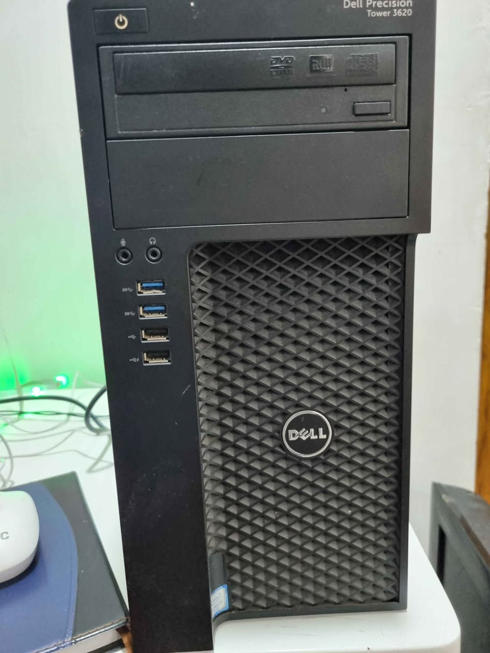 سلام عليكم 
حاسبة كاملة للبيع للدراسة وتصفح وتصير للالعاب لازم تطوره 
كيس دل كور ٥ جيل ٧ 
نظام ويندوز ١٠ برو ٦٤ بت
ذاكرة ٨كيكا 
شاشة سامسونك حجم ١٩
سماعات زوج ام الوان وياه لكن وحدة بدون الوان 
كيبورد ماوس شركة AOC الراقية
مكاني بغداد
توصيل متوفر
سعر 165,000 بغداد, العراق


**إذا كنت صاحب هذا الإعلان وتريد حذفه لأي سبب، رجاءا أرسل رسالة إلى الدعم الفني**