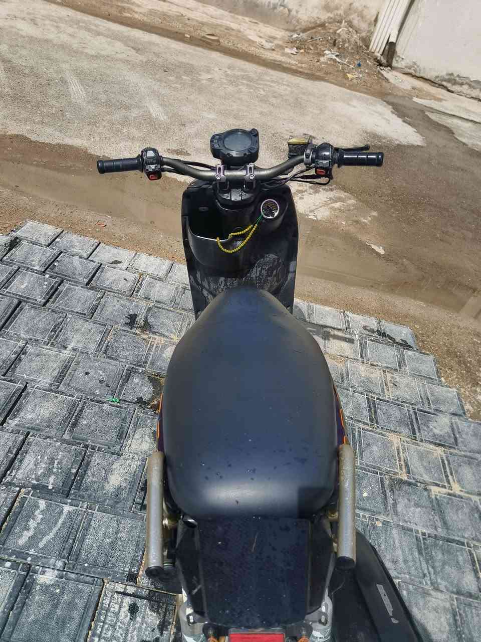 جبلي كفالة عامة رايده ٨٥٠ مكينة مكفولة بلادية كلجات رياضي تزويد خفيف هذا رقمي *********** بيع فقط
