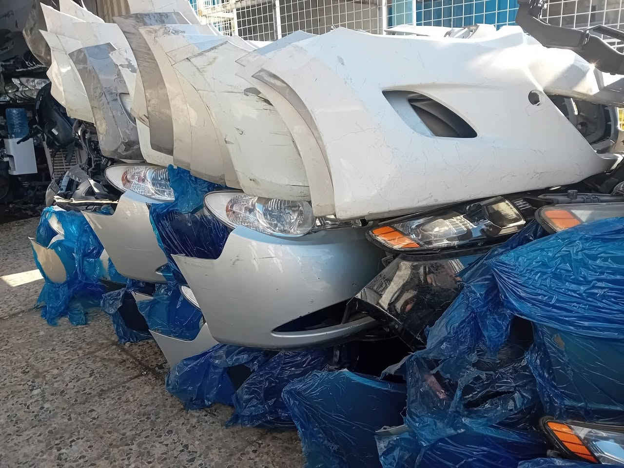 السلام عليكم غراض النترا تفصيخ اصلي العنوان بغداد البياع الحي الصناعي للاتصال***********
