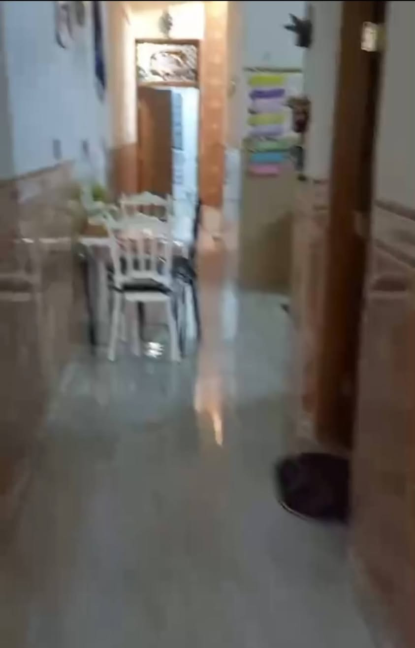 دار للبيع 100متر واجهة5%20نزال الزعفرانية نهاية الارع شوارع قبل معمل الغاز فرع سكلة الركابي للاستفسار***********
