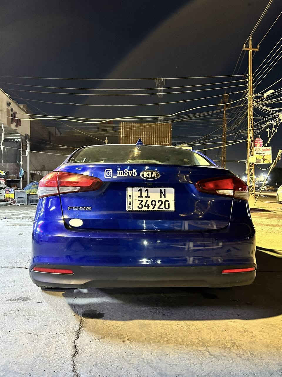 السلام عليكم كيا فورتي وارد امريكي
موديل 2018 
مكينه 2000 دوش 
كير at
ماشيه98الف ميل 
كفاله عامه من الصبغ بيها بارد باب السايق والباب خلف السايق سياره كفاله عام بدون ايرباك مكينه وكير مكفوله صدر نضيف 
رقم بغداد بأسمي تحويل ثاني يوم *********** 
*********** 
السعر: 133 ورقه بيها مجال حك الجيه العنوان بغداد الغزاليه
