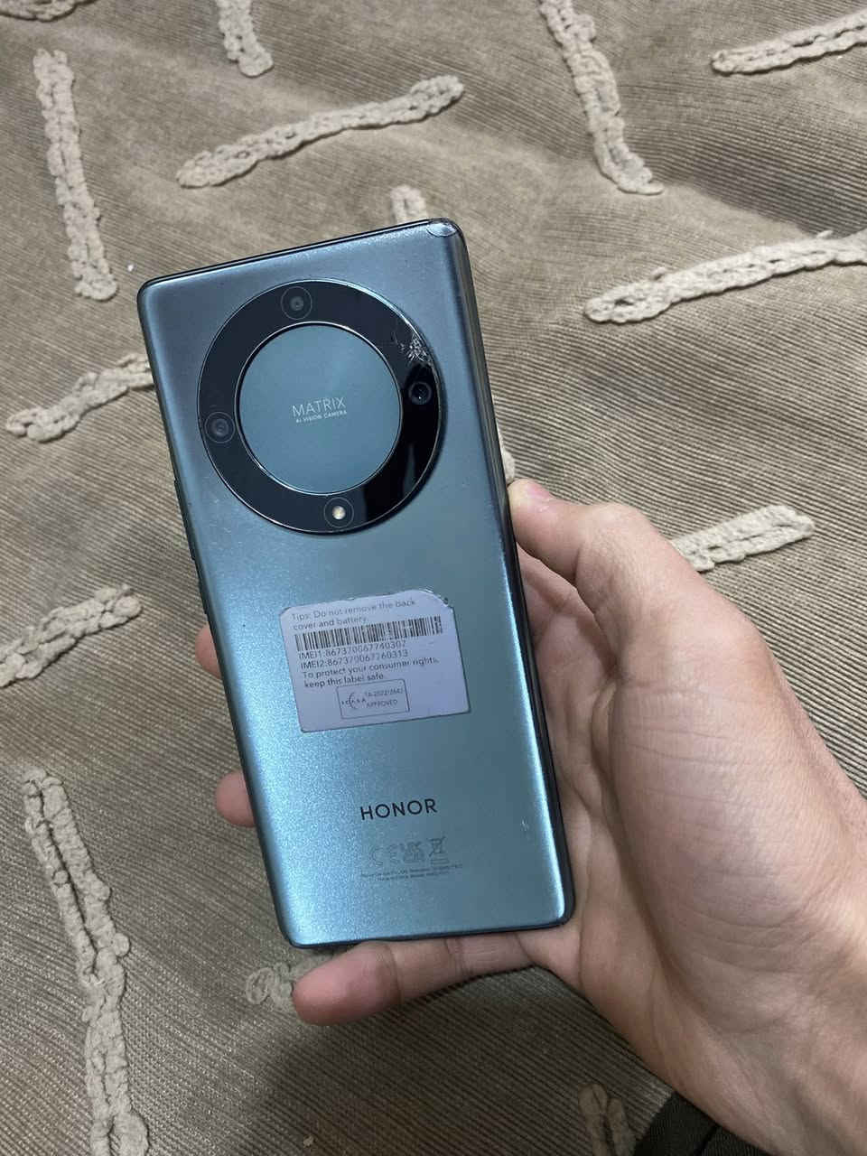 السلام عليكم 
هونر x9a الشاشه ضاربه بس هوا شغال 
قيم واخذ مكان نجف


**إذا كنت صاحب هذا الإعلان وتريد حذفه لأي سبب، رجاءا أرسل رسالة إلى الدعم الفني**