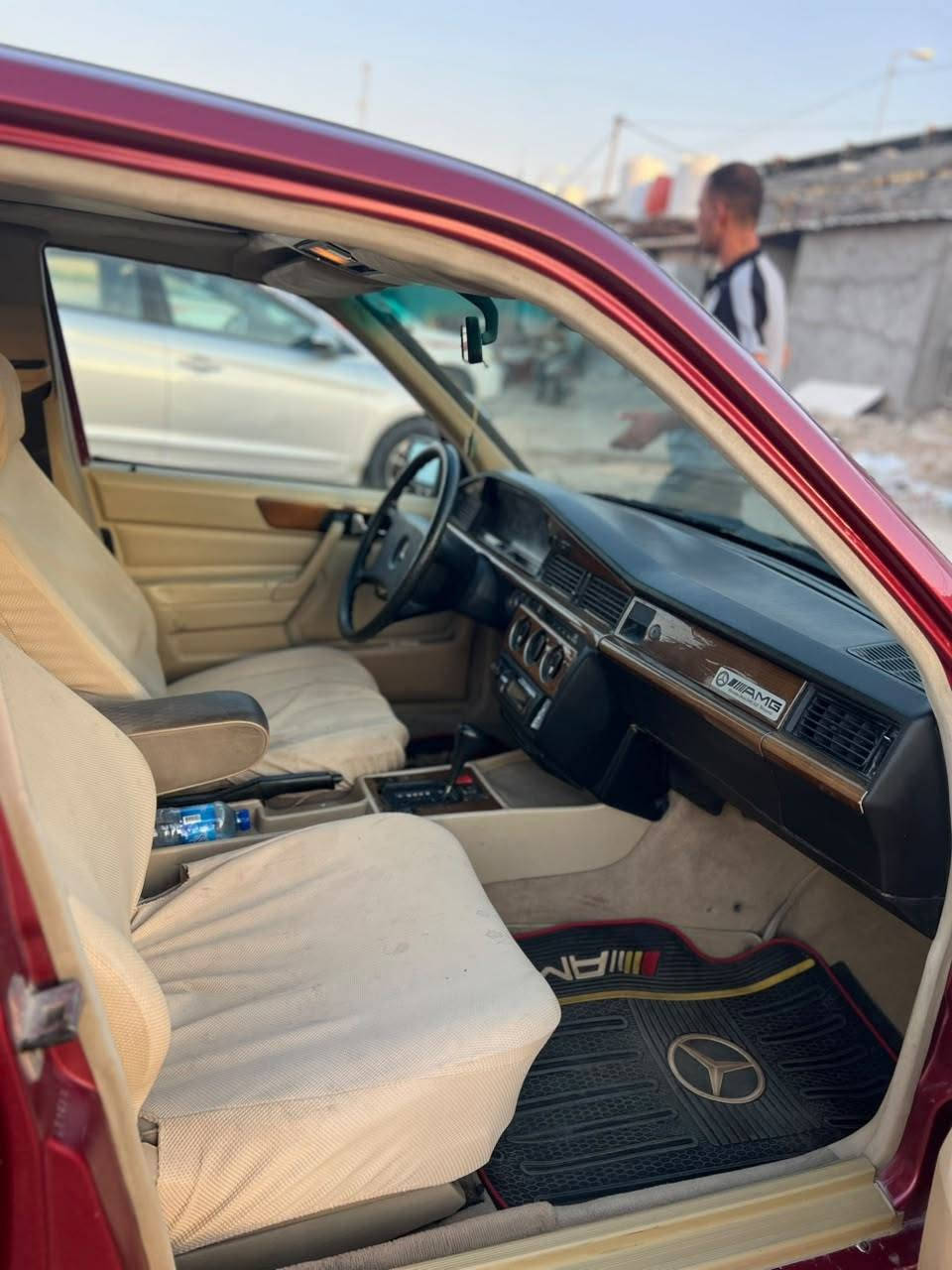 مارسدس طيارين موديل 91 مكينه بل صندوك حداديه كامله تبريد شغال سياره مكفوله وكلشي مبين بل صور
مكان حله رقمي : *********** ما متواجد ماسنجر فقط اتصال 
السعر : 55 وبيها مجال 

مارسدس طيارين موديل 91 مكينه بل صندوك حداديه كامله تبريد شغال سياره مكفوله وكلشي مبين بل صور
