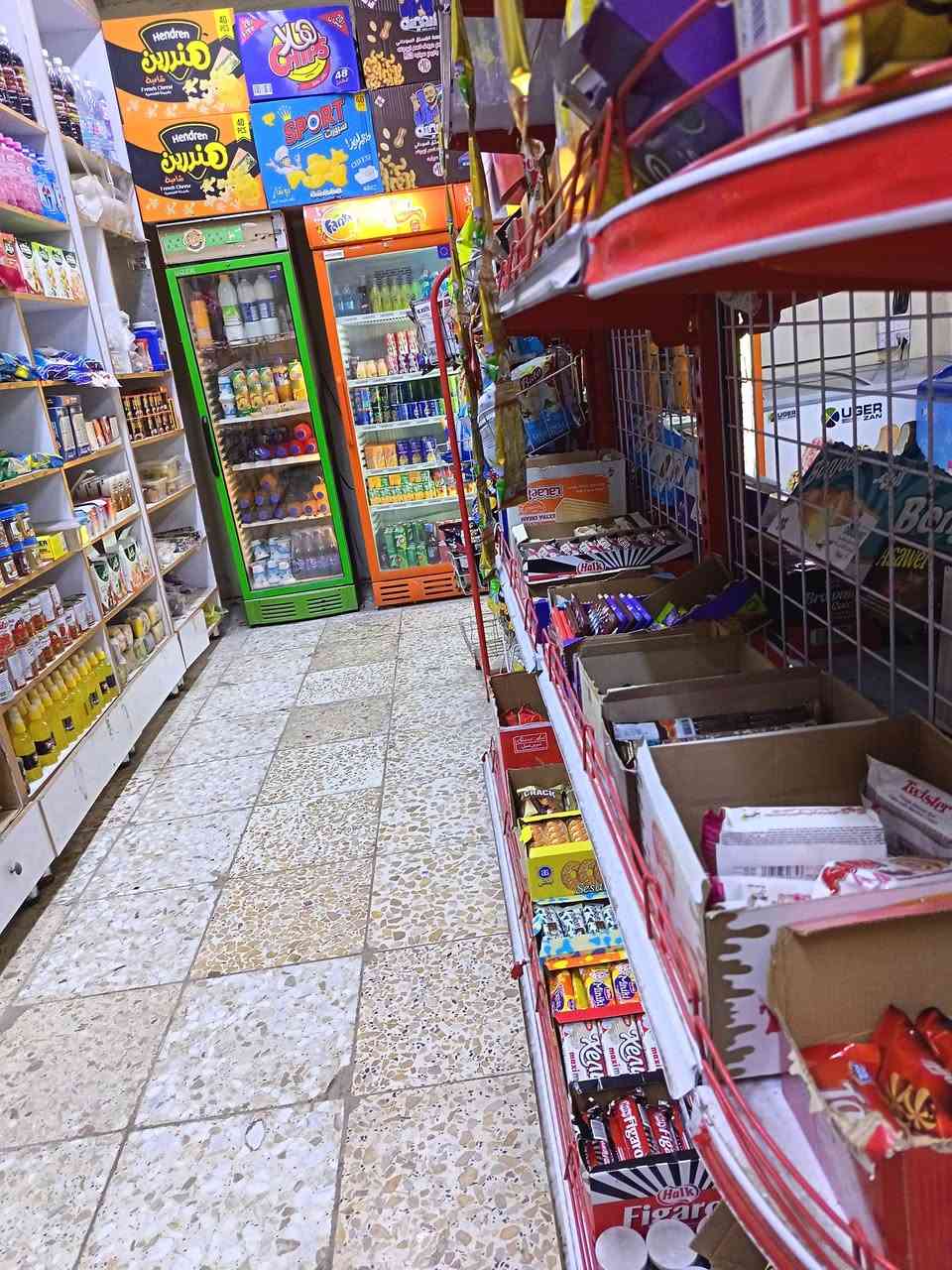 أسواق لبيع
العنوان المعامل العماري شارع المدارس تقاطع السياحي
الإيجار 150 الف
الدخل 450 يراوح 550
السعر 7مليون
سبب الاتزام العمل
***********
