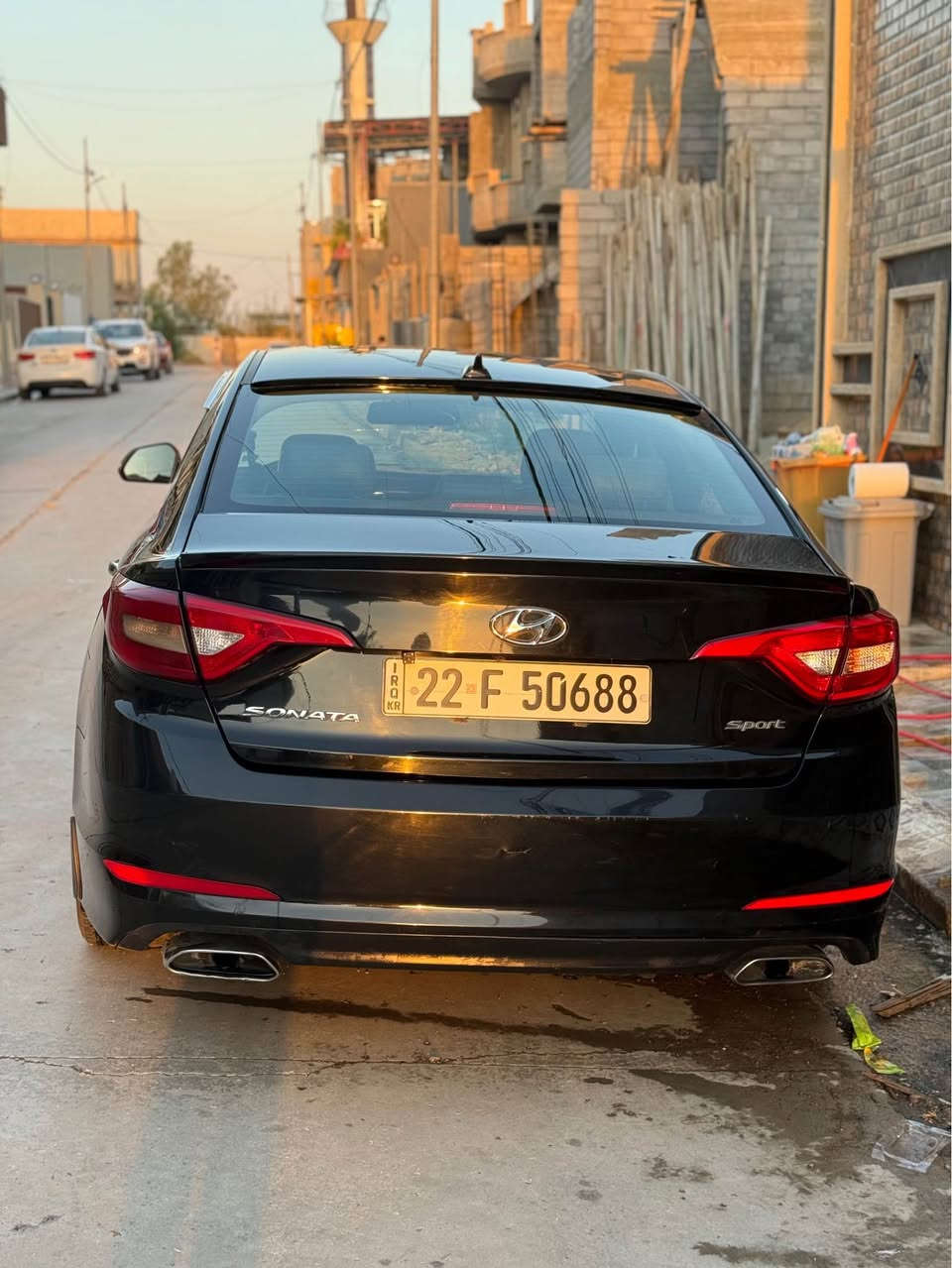 سوناتا ٢٠١٧ للبيع ✅

فئة sport 
فول مواصفات 
فتحة سقف 
تدفئة كشنات 
ثلاثة انظمة قيادة 
شاشة تدعم كار بلي واندروايد اوتو 
كشن سايق كهرب 
(حادثها جاملغ خلف السائق مصبوغ وبابين مبدلين نفس اللون اصليات)
سنوية لل٢٩ رقم جديد مسطرة
السعر خاص او التواصل 
*********** موصل, نينوى
