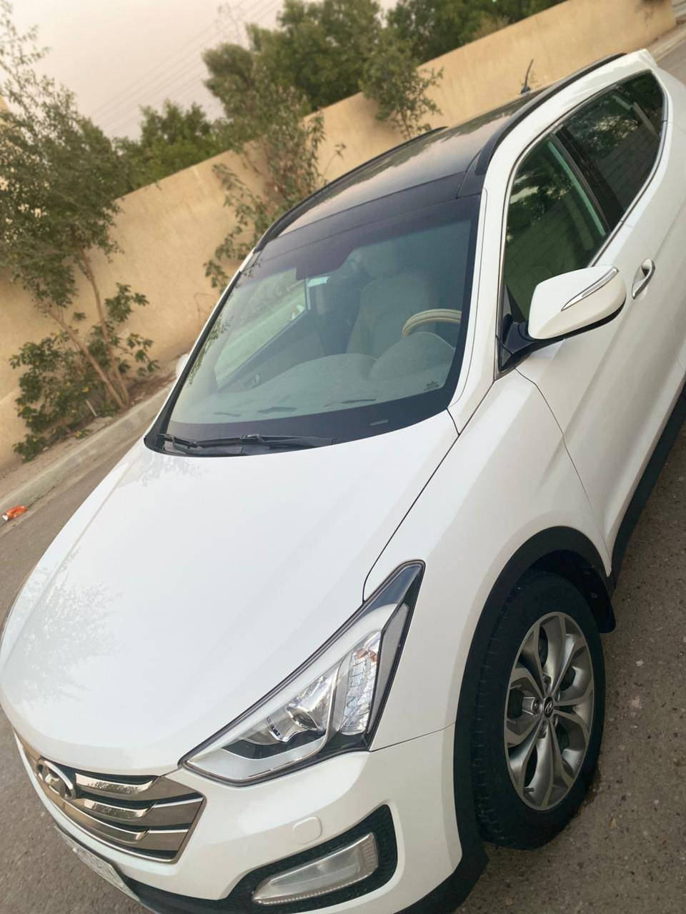 سنتافيا ٢٠١٤ جديدة فول مواصفات ستة سلندر ماشية حقيقي ٥٨ الف كم على وضع الشركةبيهة صبغ بين البابتين عكس السايق سعرها ١٧٣ ورقة للاستفسار ***********
