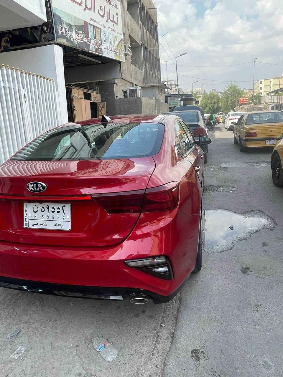 السلام عليكم للبيع فقط مستعجل
فورتي 2020 وارد امريكي 

حادثها موضع بالصور +سونار موجود

مكينه 2000 دوش بدون ايرباك السياره 

ماشيه 90 الف ميل 

كير ومكينه مكفولات تبريد تدفئه شغاله 
تخم تاير جديد حداديه جديده خير من الله السياره 

السياره عارضها ب 126 وبيها مجال كلش بسيط 

للاستفسار اتصل ع الرقم متواجد خط وواتساب

*********** سيف

مكاني بغداد حي اور /قرب فلكه صباح الخياط
