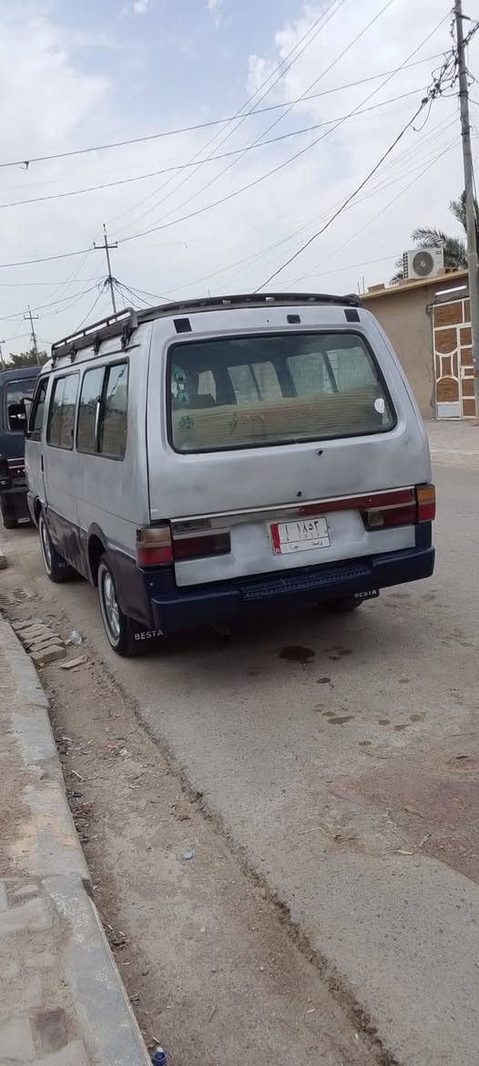 سلام وعليكم لبيع مديل 94تحويل وكاله مرشوشه جماليه معمره توهه  مصفره تخم تاير كير مكينه كسن كفاله شاصي بس واحد مضروب باج،  فقط كهربايات من دعاميه لدعاميه شقاله داخل كله نضيف سعرهه 27وبيه مجال لطيبين ***********واتساب هم متواجد مكان واسط صويره
