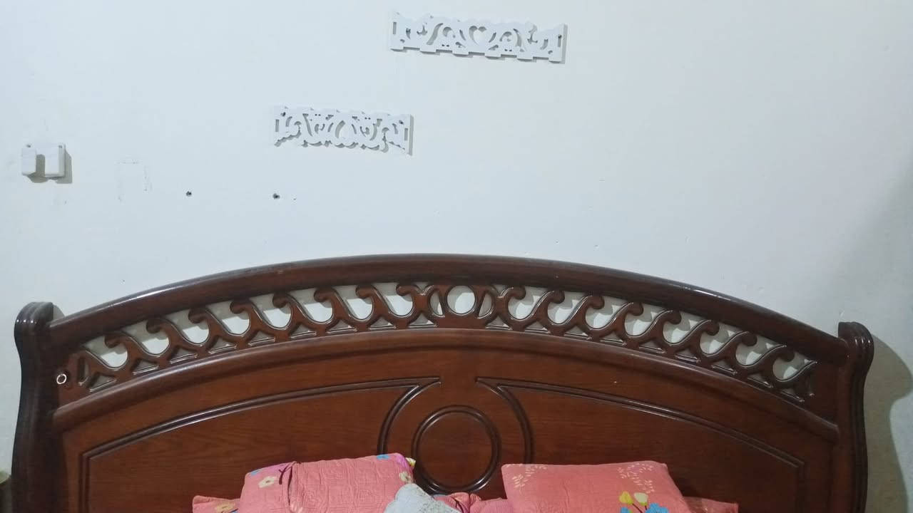 سلام عليكم قرفه كويتيه اصليه كلش نضيفه تصوير ضالمه بهواي قرفه معنه الكلمه احله من تصوير بهواي كامله مكمله يعني بس شوفلك مره وزوج سعر مناسب عل خاص عنوان بصره زبير *********** اي ستفسار انا حاضر
