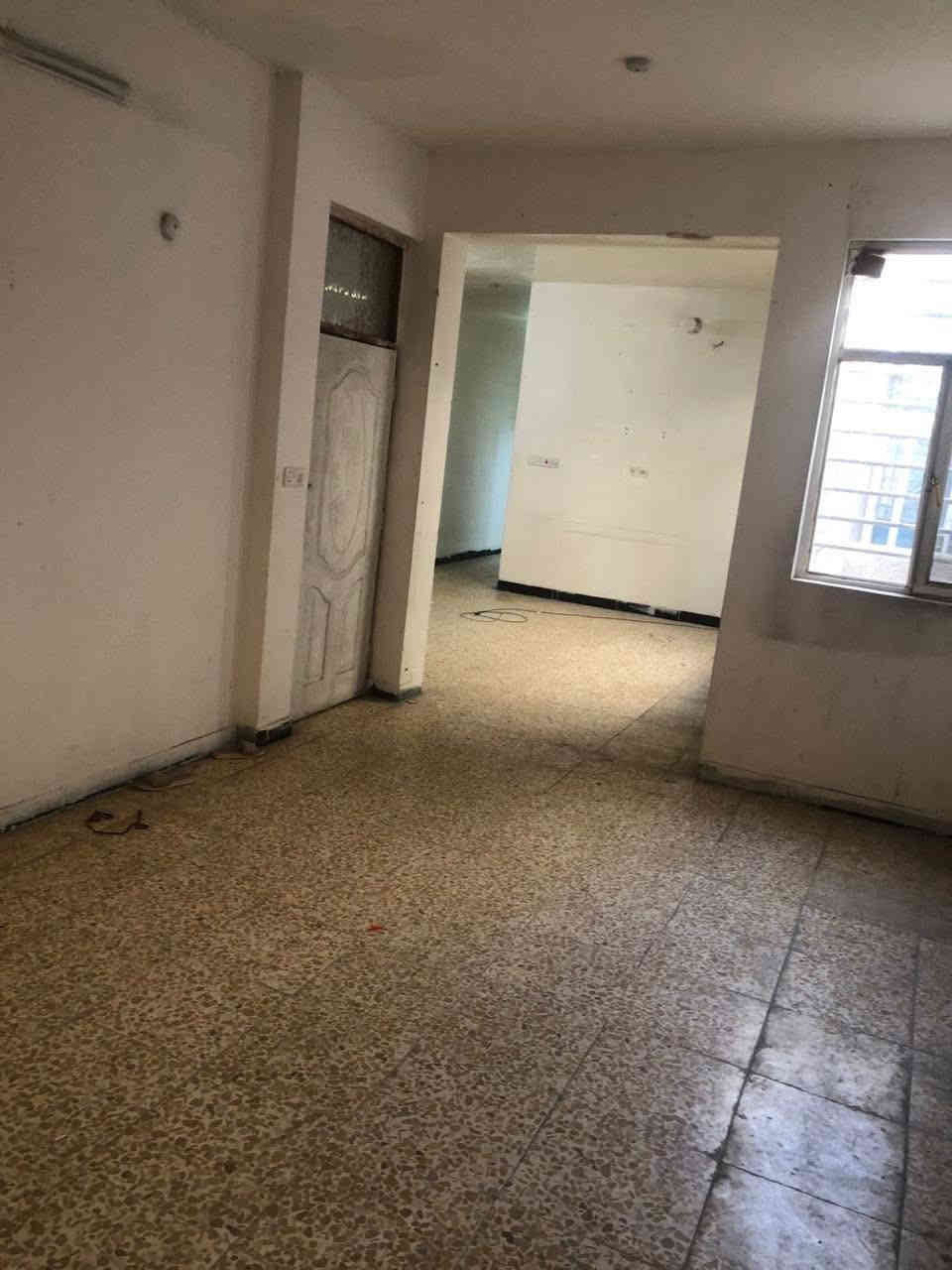 #للايجار في السيديه
🌐مشتمل طابق اول فوك الارضي مساحا 150م  نضيف جدا معزول عزل تام 
💠غرفتين نوم 
💠صاله
💠مطبخ 

💠وخدمات صحيه

📍موقع مميز جداً قرب مجمع السفير

⚜️للاستفسار ولتواصل***********
