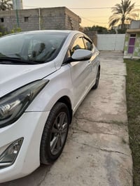 السلام وعليكم عندي النترا رقم ديالى بسمي موديل 2015 فول موصفات خليجي و...