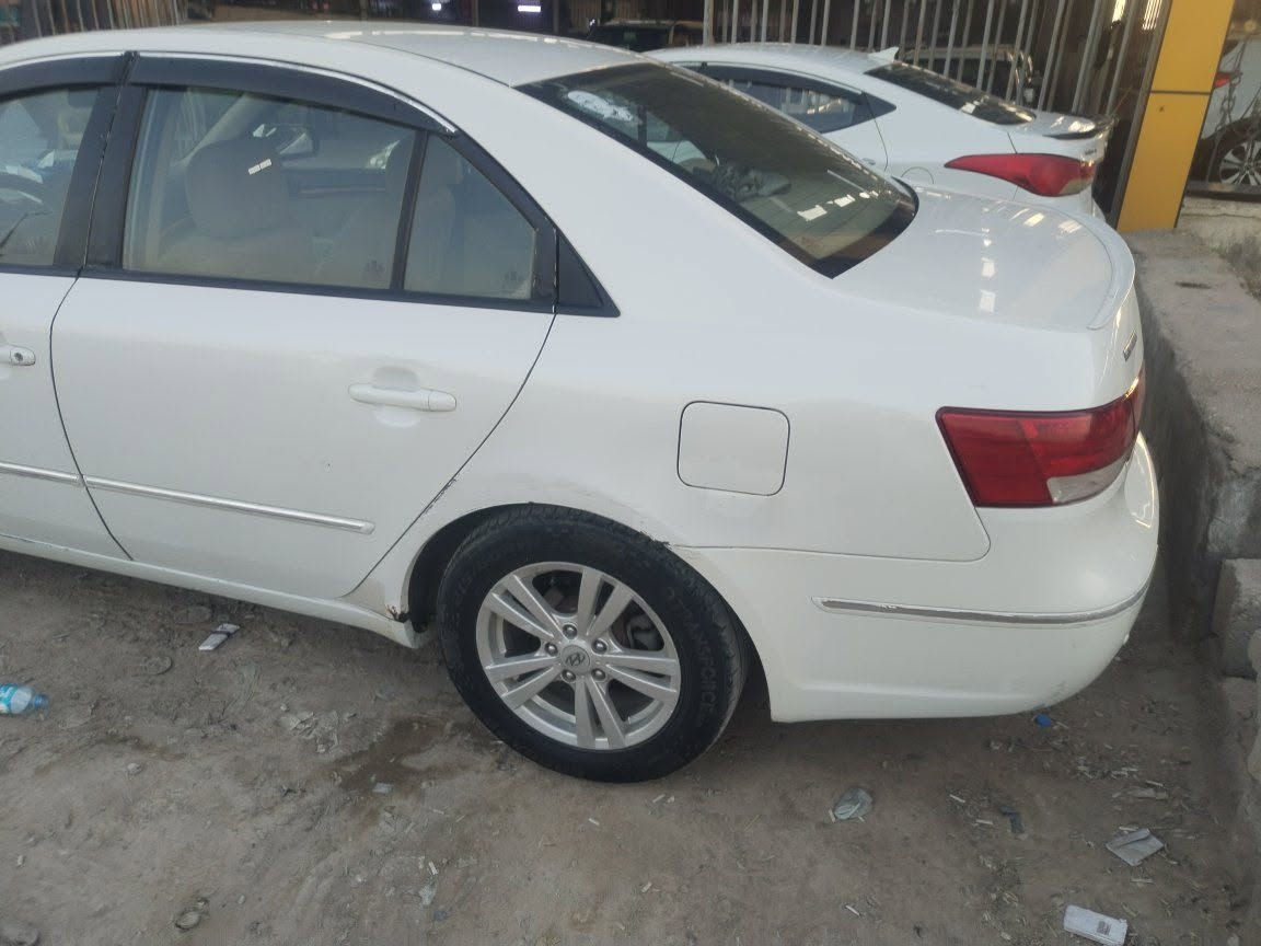 سوناتا خليجي موديل ٢٠٠٩
بيها قطعه تبديل واحده نفس اللون بدون صبغ
شاشه كامره كشنات جلد رقم بغداد انكليزي هزه ما منتهيه
مكينه 2400
مكان السياره بابل
للاستفسار
الاتصال ***********
***********

