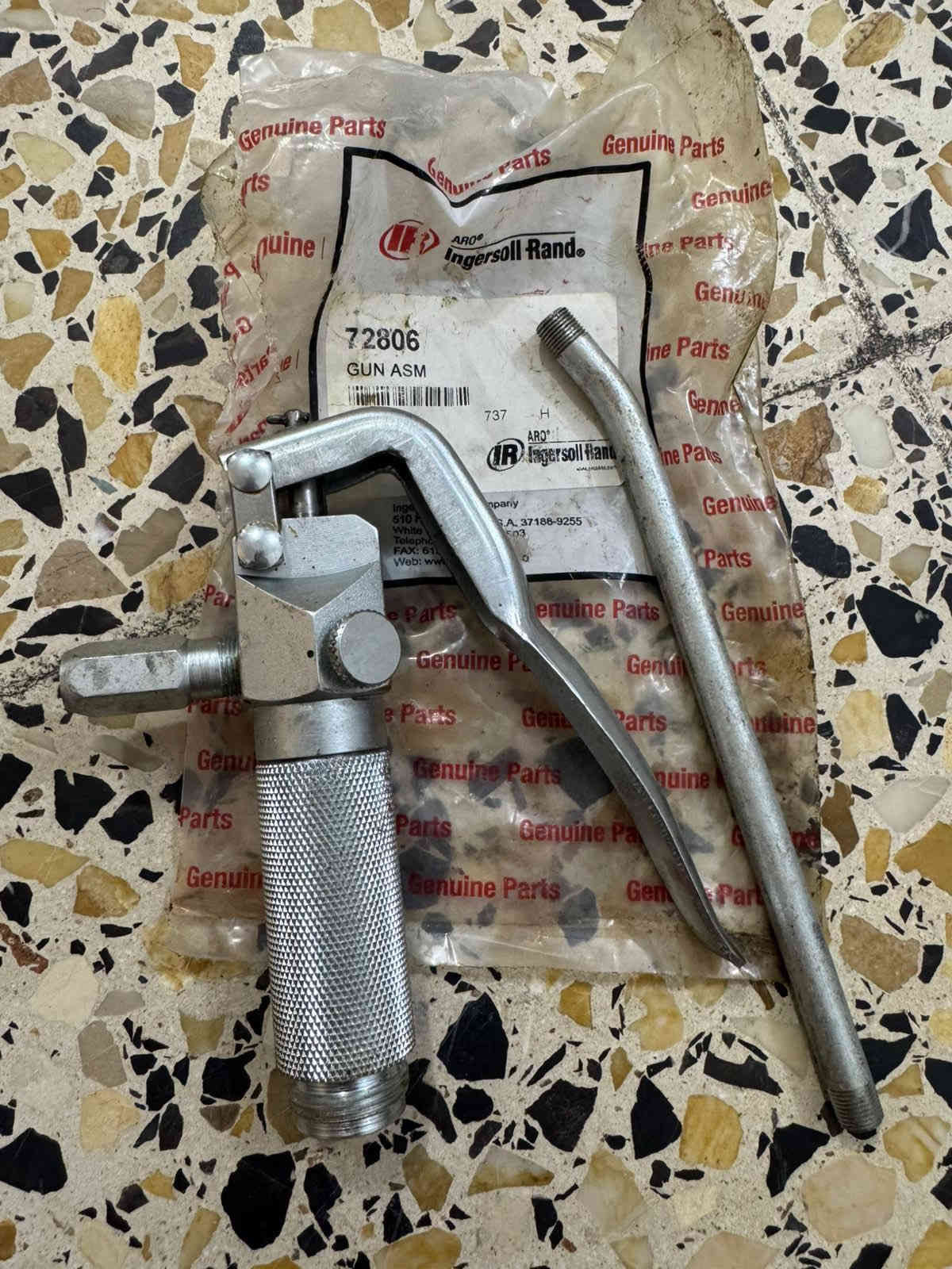 الكل اصلي 
العنوان بغداد الشعب 
***********
