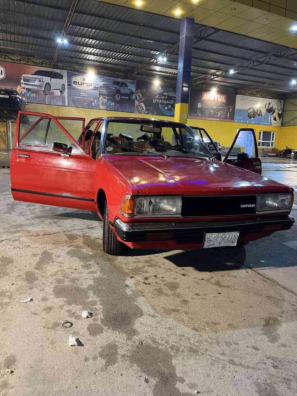 سياره داتسون ياباني موديل 1980 25 ورقه بي مجال  صاحبو موجود شرط تحويل تبريد شغال وتدفئه شغال كابون موجود سياره حلوه مال جناي ***********
