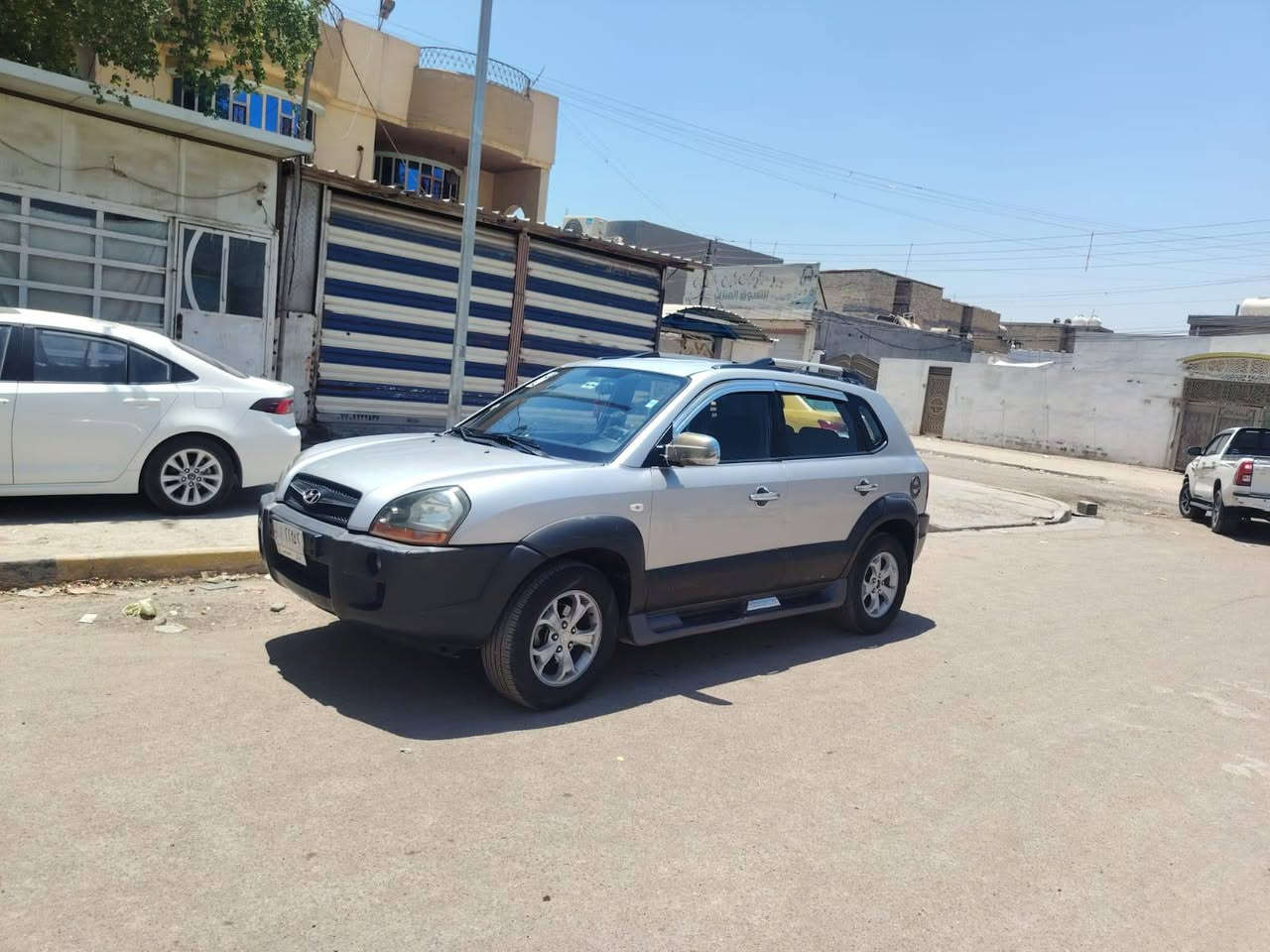 توسان 2009 كفاله عامه مكينه 2000دوش حداديه تبريد جاهزه تحويل مباشر السعر 104 قفل  رقم الهاتف ‭***********
