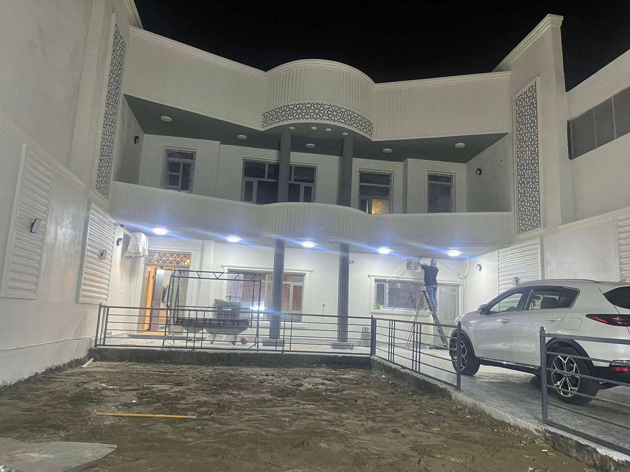 السلام عليكم
خلفه واجهيات لبخ وثنر وابياض سيراميك مراسله الصفحه أو الاتصال ع الرقم ***********
