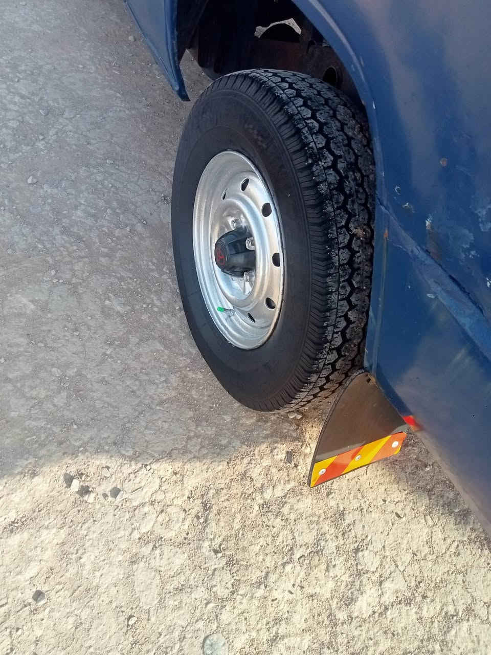 السلام عليكم سياره للبيع بيكم موديل 1985رقمهة بغداد مشروع وطني رقم الجديد الدولي 
للبيع السعر الرقم الاتصال 
***********
