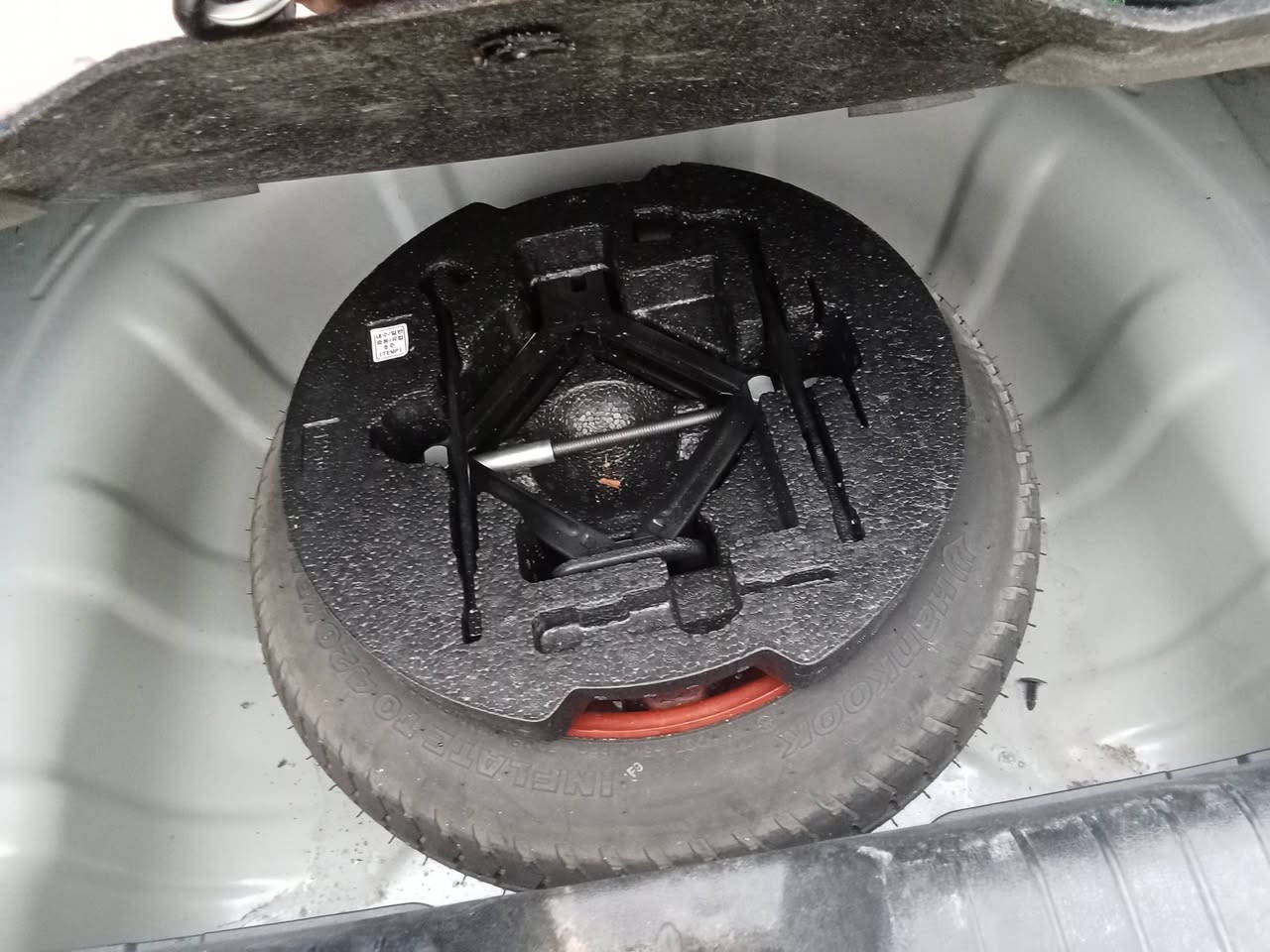 النتر موديل 2010 اصل دخول جديد ادوات كص جنطه محرك وكير علا وضع الشركه 1600 دكشن عالي تبريد تدفئه تخم تاير كلها شغاله وجاهزا متوما وكامله مكان السياره ناصريه مركز شراي اتصل *********** وتساب موجود
