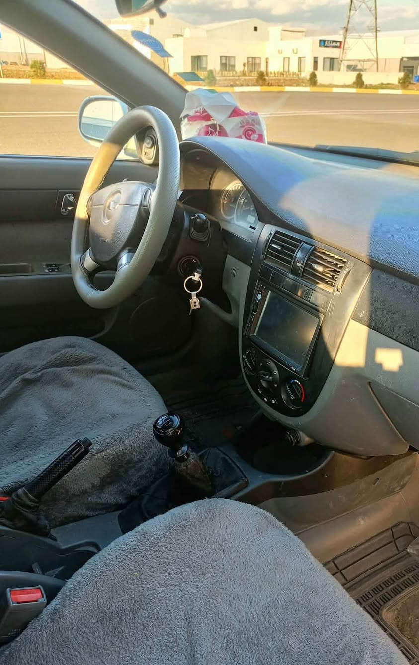 ئۆپترا 2012
سەنەوی و ڕەقەمی تازەیە
یەک پارچە بۆیاخ بێ ناوگرتن
سۆنەریم داناوە  گێڕی عادی
گێڕ و مەکینەی بەشەرت 
سلێمانی / 0771 735 4596 السليمانية, العراق
