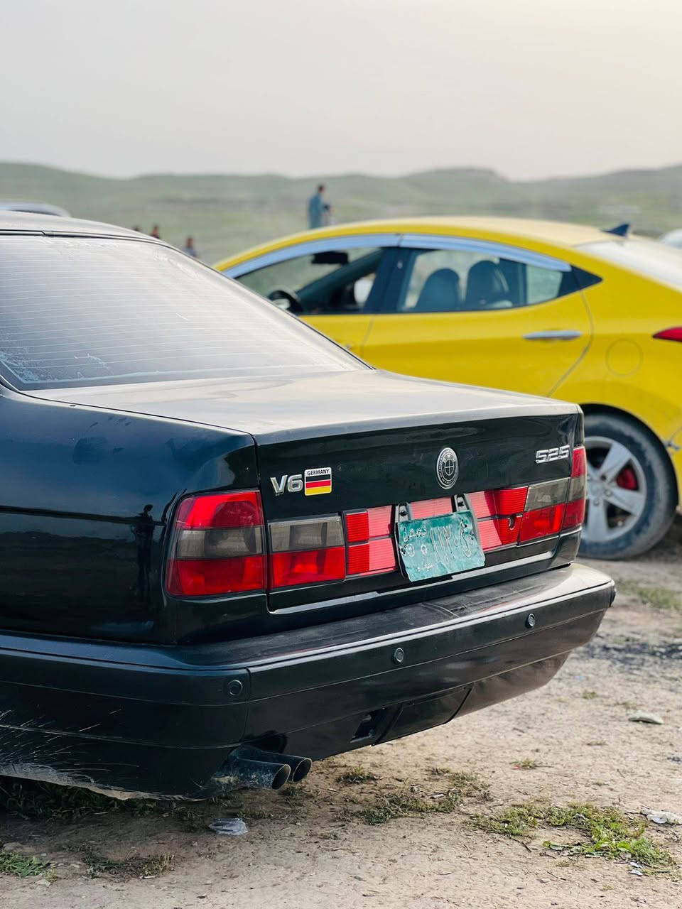 بي ام 525
موديل 92 محدث 95
فول أوتو 
لا صرف ولا نفخ شرط
(فقط بيهه وره الاسلايت معجون شبر دائره)
قرفه جديده لون أبيض 
وياله صقر 
(السياره عارضهه بل قسط حسب الاتفاق)
صاحبهه الشرعي موجود 

الاتصال 
***********
