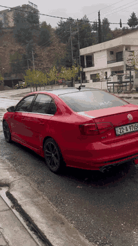 للبيع فولكسفاغن جيتا 2017 – فول مواصفات

السيارة جيتا 2017 فول مواصفات
نظيفة وجاهزة للاستخدام

المواصفات:سياره فقط بوند مبدل بدون اي صبغ 
 • محرك 1.8 تيربو قوي واقتصادي
 • قير 3 أوضاع:
 • عادي (D)
 • أوتوماتيك
 • سبورت (S)
 • مانيول + ستيرن شفتات
 • كشن جلد (بيها تتفيه بالكشنات)
 • شاشة أصلية
 • رادار خلفي
 • صفحات
 • تحكم بالمقود
 • مكيف قوي ❄️
 • مرايا كهرب
 • جنوط ألمنيوم
 • ABS + Airbag

الحالة:
 • الماكينة والجير شرط 
 • استخدام شخصي
 • فحص بأي مكان
 • ما محتاجة شي

📍المكان: دهوك 
💰السعر: 133  ومجال بسيط )
📞للاتصال:***********

⸻
