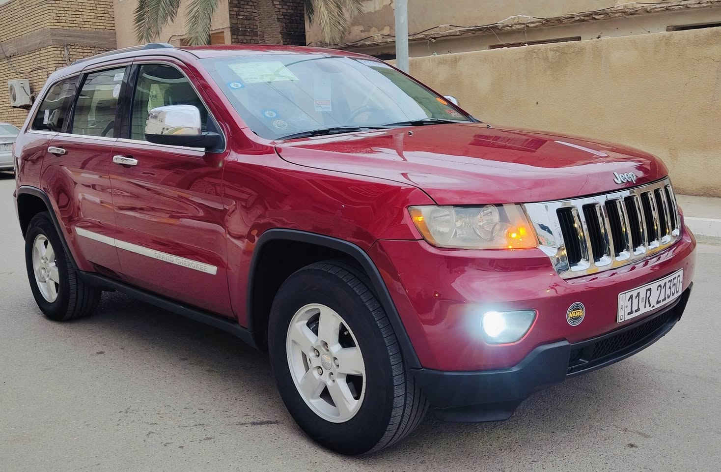 السلام عليكم جيب لاريدو موديل 2012رقم بغداد بسمي تحويل مباشر  للمشتري هزه وسنويه جدد ارقام نكليزي سياره داخله كلين  بدون حادث كفاله عامه من الضربه و الصبغ والتبديل والفتح ماعدى طخه خفيفه جدآ  مسويه بآيدي  شرط الفحص محرك وكير 3600مكفول من الفتح والتبخير والتنقيص تبريد ثلج 🥶 حداديه 100ب100تخم تاير ستوني شاده  ترايك وين متريد مواصفات شاشه وكامره تحكمات جهتين تبريد قطعتين كشنات جلد بلاد حساسات خلفيه  سستم نيكل ستيل  بلوجكتر زينون السعر 155مع المجال للشراي مكان السياره ناصريه حي التضحيه قرب مركز شرطه الفداء تفاصيل اكثر اتصل***********  ملاحضه السياره بل واقع احله بهواي
