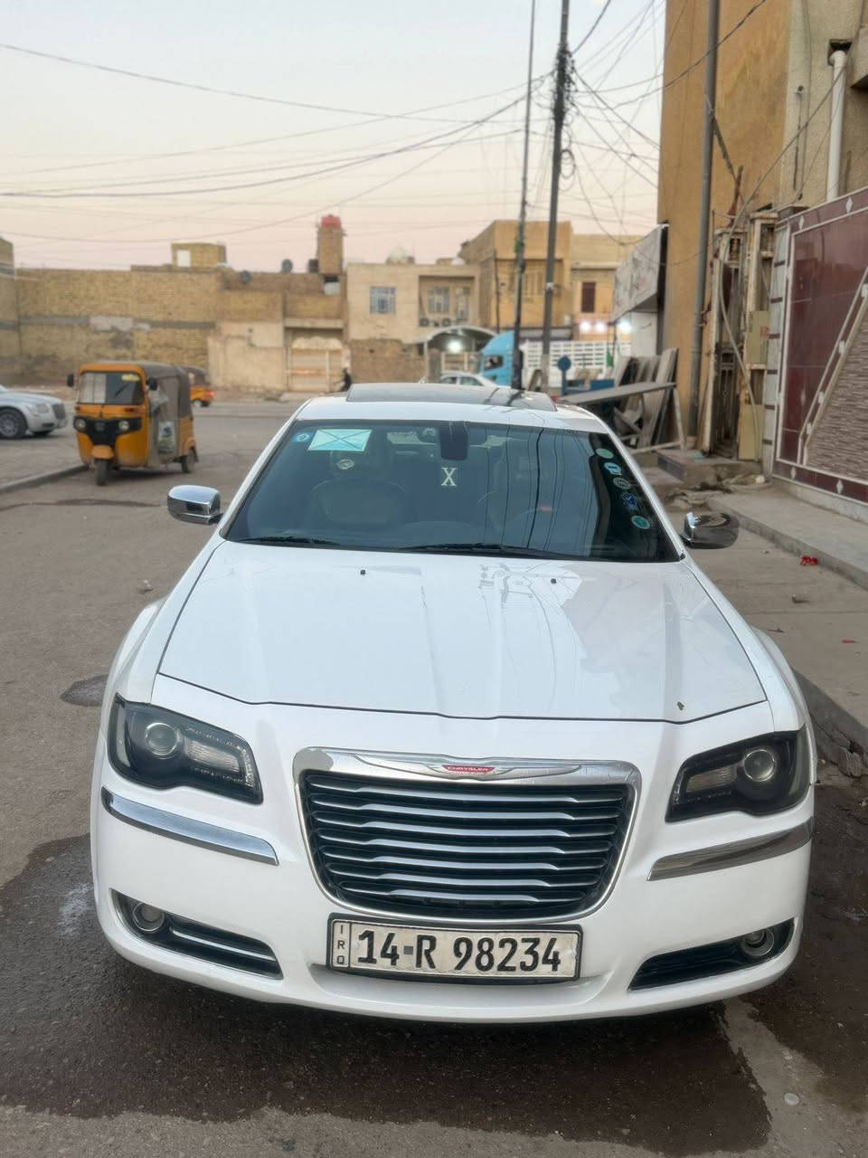 سياره وبامه موصفات S 
يولد سياره نعمه من الله محرك جديد كير جديد مكفول 
بيه جاملغ بنيد بس تعمير مو بدل سياره مديل 2013 
سياره كامله بمعني الكلمه رقم السياره انكليزي بصره 
 سعر السياره 158وبيه مجال بسيط 
مكانهه العماره للتواصل على هذا الرقم 
***********
