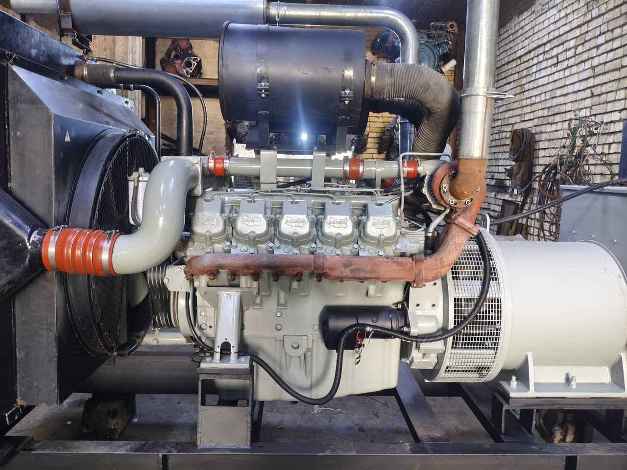 سلام عليكم كراج شمري جميع انواع دايو ابو غريب الخط السريع مقابل معمل حليب بلادي
دايو 10سلندر دوزان اربي 
شرط الحمل ستندر كهربائيه
حمايات توليد 500 ستندر
ضمان حمل 10ايام
السعر 175وبيها مجال
***********.   ***********
