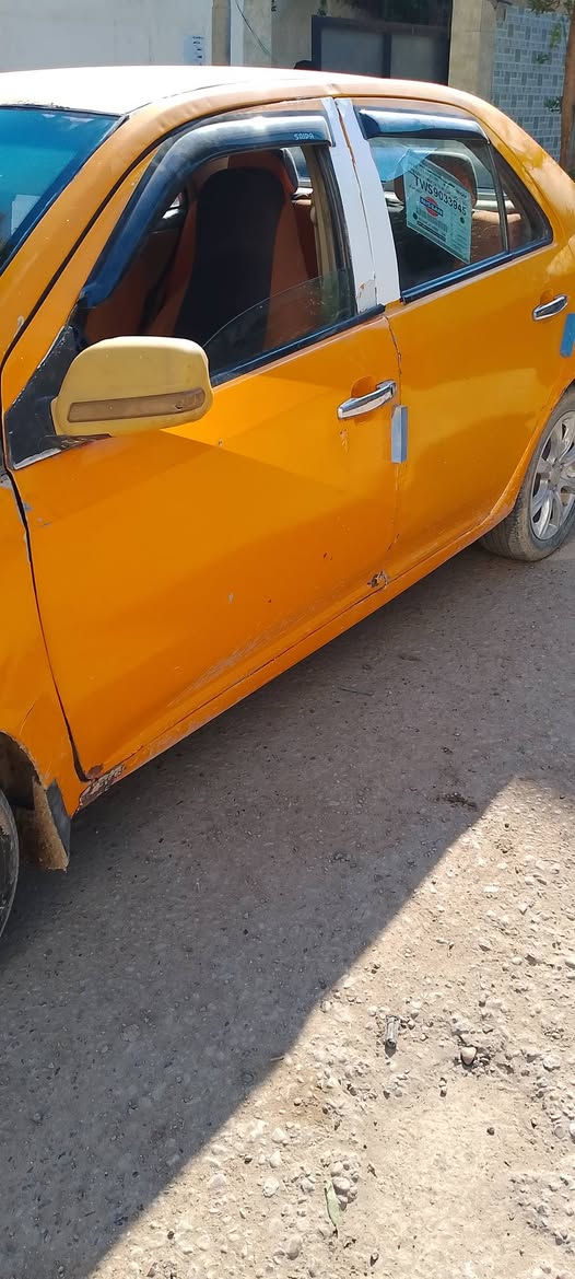 السلام عليكم سياره جيلي ام كي 11صفره رقم كربلاء مالكها طوريج سنويه 28 مصفره هيئة غرامات مكانها بابل كهرباء محرك كير زينات السعر 20وبيها مجال موبايل ***********
