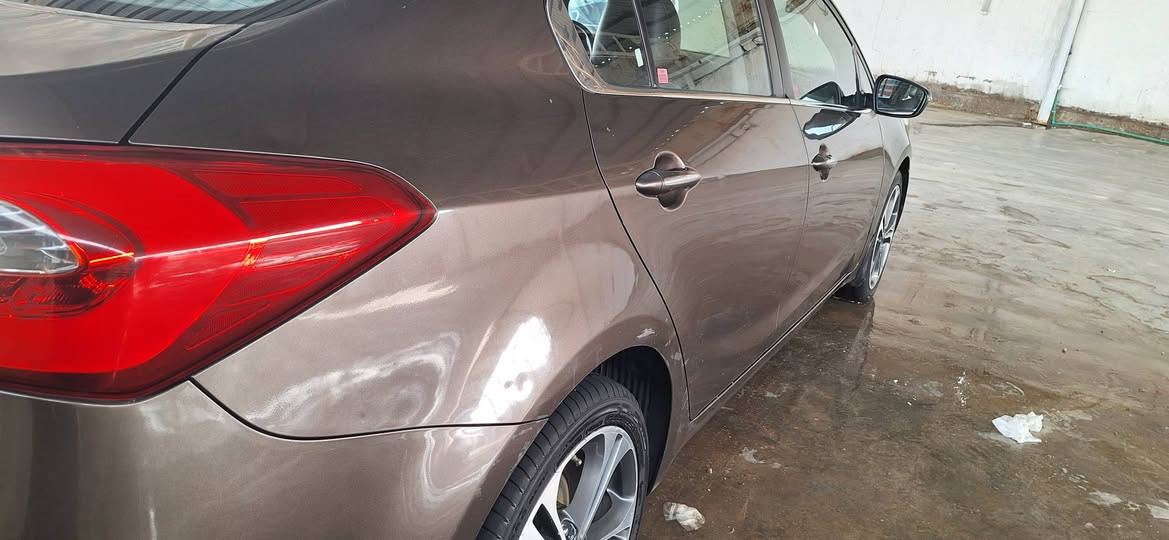 يالله
السلام عليكم 
سيراتو مديل 2015
 خليجي مكفوله من ضربه وصبغ وتبديل فول السياره رقم اربيل الجديد لل 2031
مكلف بل نشر رقم صاحب السياره
لاستفسار ***********
