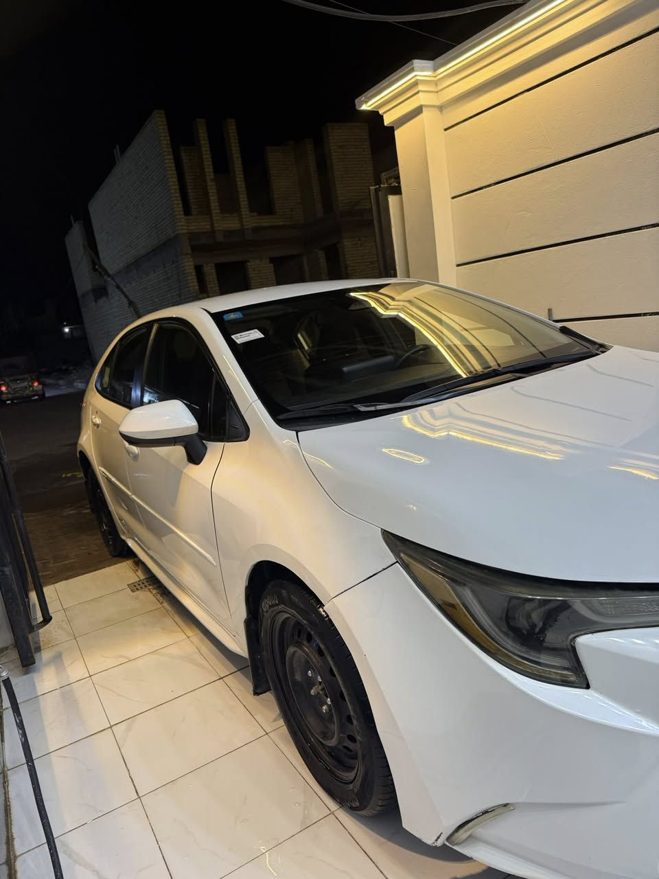 السلام عليكم؟ كورلا ٢٠٢٣ وارد امريكي بيه بنيدمبل
سياره حلوه ونضيفه مال جناي هايبرد بدون فتحه محرك ١٨٠٠ عداد المسافه ٦٣ الف سعر ١٥٠$ بيه مجال مكان السياره بغداد هاتف ***********
