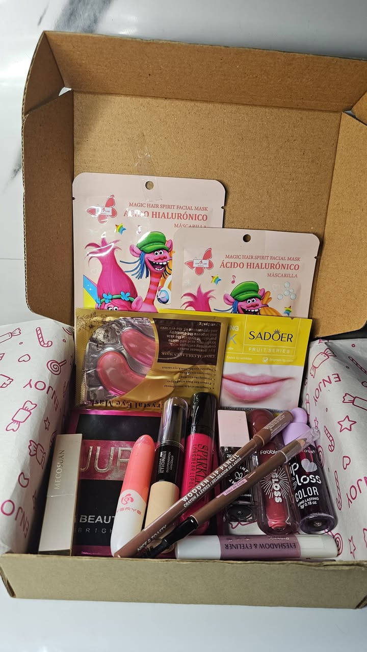 جمعنا لكِ كل ما تحتاجينه في مكان واحد.. من بوكسات المكياج المتكاملة 💄 إلى مجموعات العناية بالجسم بروائحها الساحرة (كرز 🍒، لافندر 💜، ونيلية زرقاء 💙).
​منتجات عناية فائقة: (مقشر، زبدة جسم، سبلاش، وصابون).
​بوكسات مكياج متنوعة: تناسب يومكِ وسهراتكِ.
​جودة عالية وأسعار تنافسية.
توصيل جميع محافظات العراق. 5 الاف


**إذا كنت صاحب هذا الإعلان وتريد حذفه لأي سبب، رجاءا أرسل رسالة إلى الدعم الفني**