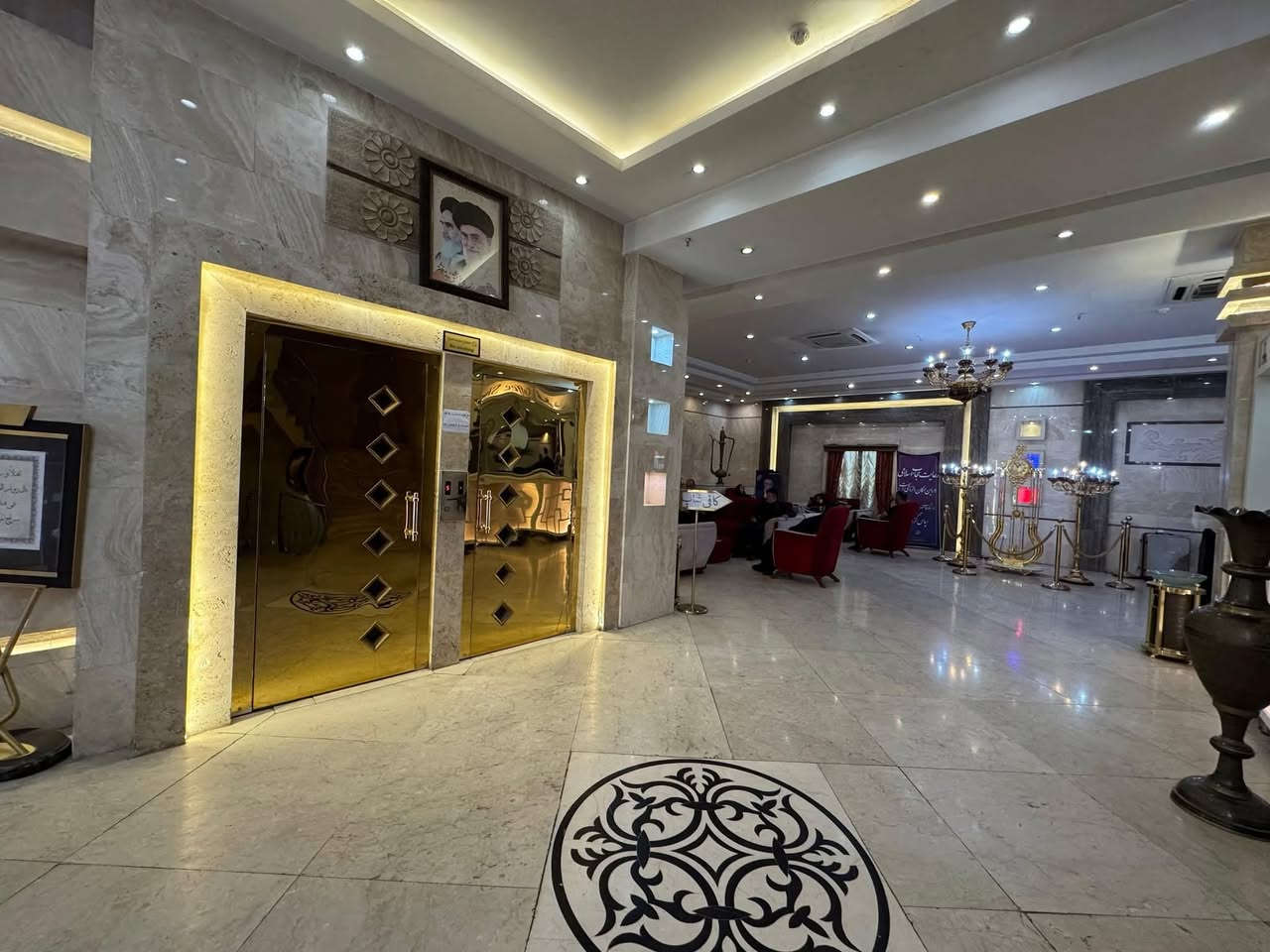 ‼️ 400 الف فقط قم ومشهد‼️
‼️ 300 الف فقط مشهد 6 ايام ‼️ 
(( #ثلاااااث_مراحل_طيران))
لاتغركم الاسعار المخفضه السعر حسب الخدمات المقدمه من الفنادق والباصات  والطعام والبرنامج 🔺🔺🔺
.
#400الف_فقط_يوم 5/1/2026
.
#اخر_موعد_لاستلام_الجوازات_يوم 2/1/2026
.
 ✅#400الف #طيران ذهاب_وعوده 
طيران وطيران داخلي✅️
.
هديةلكل_مسافر_ثلاث_صور_مطبوعة 
.

 مشهد_6 ايام  و قم_اربع_ايام مع 
.
ثلاث وجبات طعام في مشهد اوبن بوفية✅ .
الذهاب_طيران_عبادان الى_مشهد .
.
طيران مشهد_الى_طهران
.
عودة_طيران من طهران الى عبادان
.
🔰 السفره شاملة كل تكاليف النقل والسكن والطعام في مشهد ثلاث وجبات🔰 ( من الناصرية الى الناصرية) 
.
النقل الداخلی بواسطة
🛑 لمدة ((10)) ايام 🛑 
✅ ثلاث وجبات طعام في مشهد بنظام  اوبن بوفيه 
✅ فنادق قرب الحرم جيدة جداً ✴️✴️✴️✴️ 🏬
✅ جولات سياحية و دينية 🕌🏞️
.
✅جولات_قم (_مسجد جمكران _ بستان علوي _ باغ برندكان حديقة الطيور)
.
✅ جولات_مشهد (كوهسنگي جبل النور _ باغ مشهد _ مدينة العاب_ حديقة الحيوانات_ مولات _ ياسر وناصر _قدم الامام الرضا)
.
☆☆☆☆☆☆☆☆☆☆☆☆
زيارة الامام الرضا 🕌
زيارة السيدة معصومة 🕌
مسجد جمكران 🕌
★★★★★★★★★
مزارات ⛪ ،، جولات تسوق 🏙️
●●●●●●●●●●●●●● 
زيارة قدم الامام الرضا ( ع ) 
●●●●●●●●●●●●●●
للتواصل واتس اب
*********** اتصال+ واتس اب .
 الناصرية
