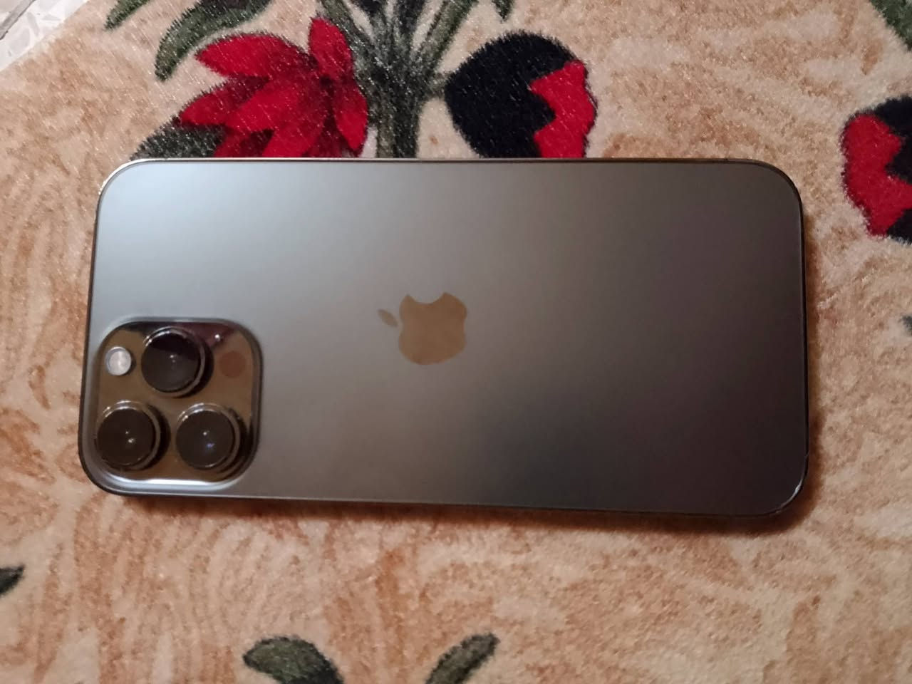 سلام عليكم ايفون 13 برو ماكس امريكي جهاز نضيف كلش مقفول ايكلود سعر 375 بي مجال كلش نضيف بلادي الاستفسار على واتساب فقط ***********

