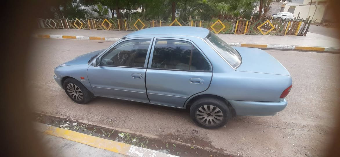 براتون ٢٠٠١ كير ومكينة خير من الله تبريد شغال رقم انكليزي مصبوغة عام باتري جديد صدر جديد  سعرها ٤٣ للاتصال ***********
