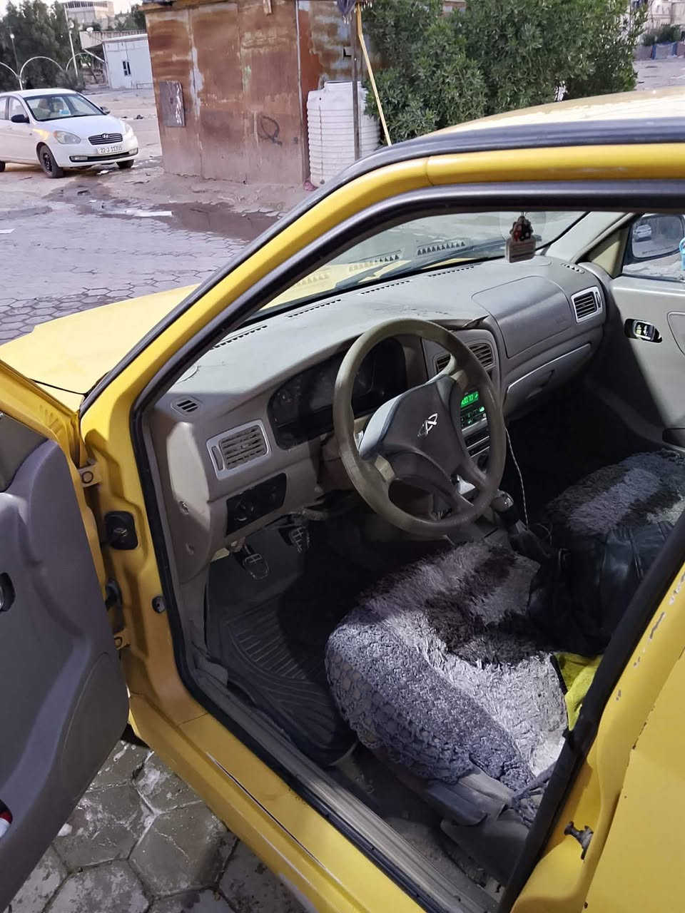 شيري كوين مديل ١٢ سياره جاهزه كير محرك حداديه سعرها ١٨ وبيها مجال مكان سياره نجف ***********
