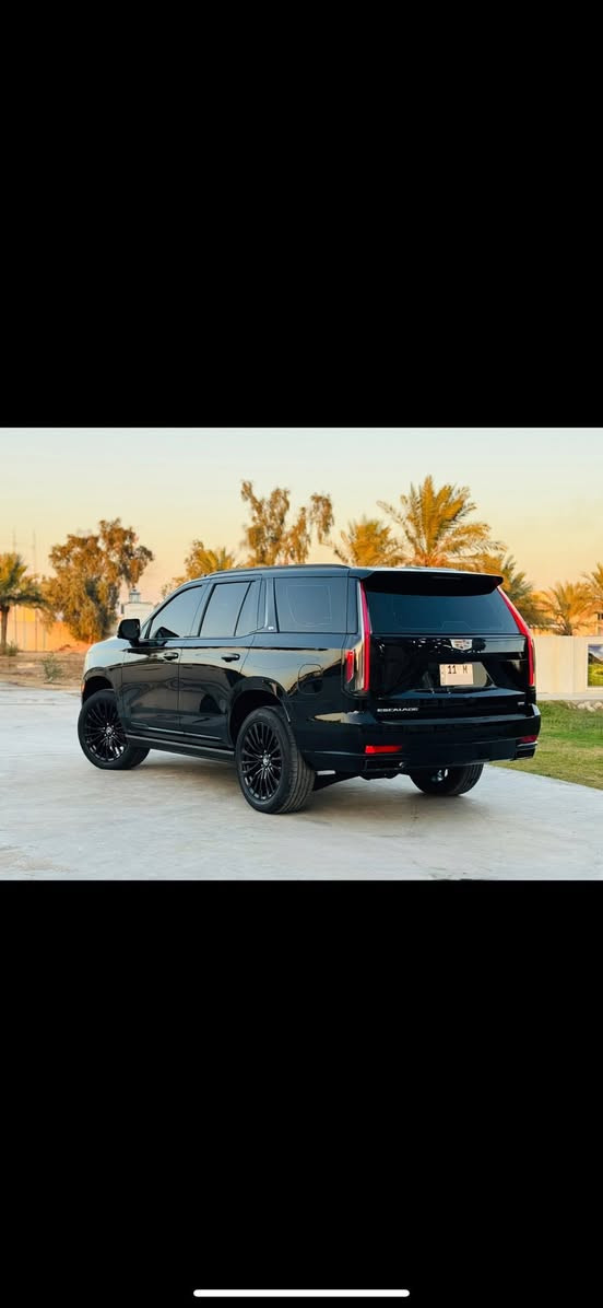 السلام عليكم
كاديلاك اسكاليد للبيع  خليجيه 2021 

اسبرسو معروف مواصفات 

سياره بسمي رقم جديد 

مغلفه PPFبل كامل 

مواصفات سياره 

.جكات 

.فور ويل 

.ابواب شفط 

.نقطة عمياء  

داخل افوايت 

.صندوق شفط 

.شاشه كبيرة 

.كامرة 4k

.دمام صندوق

.تشغيل عن بعد 

36 سماعة AKG

.كاميرات 6

.داتا شو 

.بانوراما 

.جنطة ذكية 

.رادار جانبي و امامي 

.رادار تحديد مسار

.كشن Vib منفصل 

.مري شفط 

.ويل 22

.ذاكر ميموري خزن 

.مسنات جلد 

.إنارة محيطية 

.لدات 

.اشاير ترحيب

.حزام ذكي 

.كاميرا وسطية 

.ثلاجة 

السياره ماشيه52

مكان بغداد 

للاستفسار (***********)
