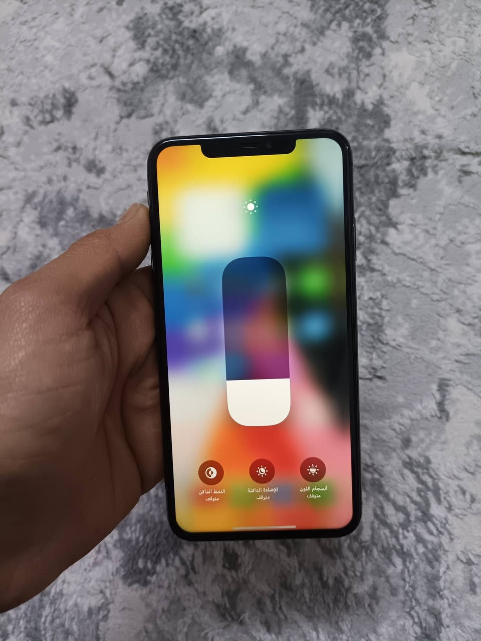 ايفون اكس اس ماكس نضيف مكفول
ذاكره 256 فيس ايدي شغال كله شغال 
شاشه 3 خيارات مامبدل بي شي 
بطاريه 82 بي شويه اصراف 
جهاز مرتب من كلشي 
سعره 230 بيع او مراوس 
رقمي ***********
مكاني كربلا الجاير
