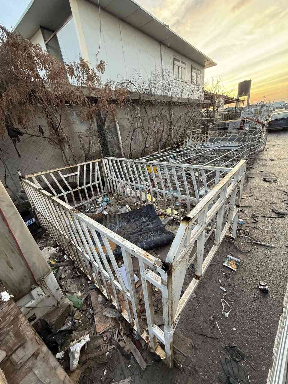 چەمچەی کیا 4000 بۆ فرۆشتن 
سعر 180 هەزار 
شوێن هەولێر 
***********
