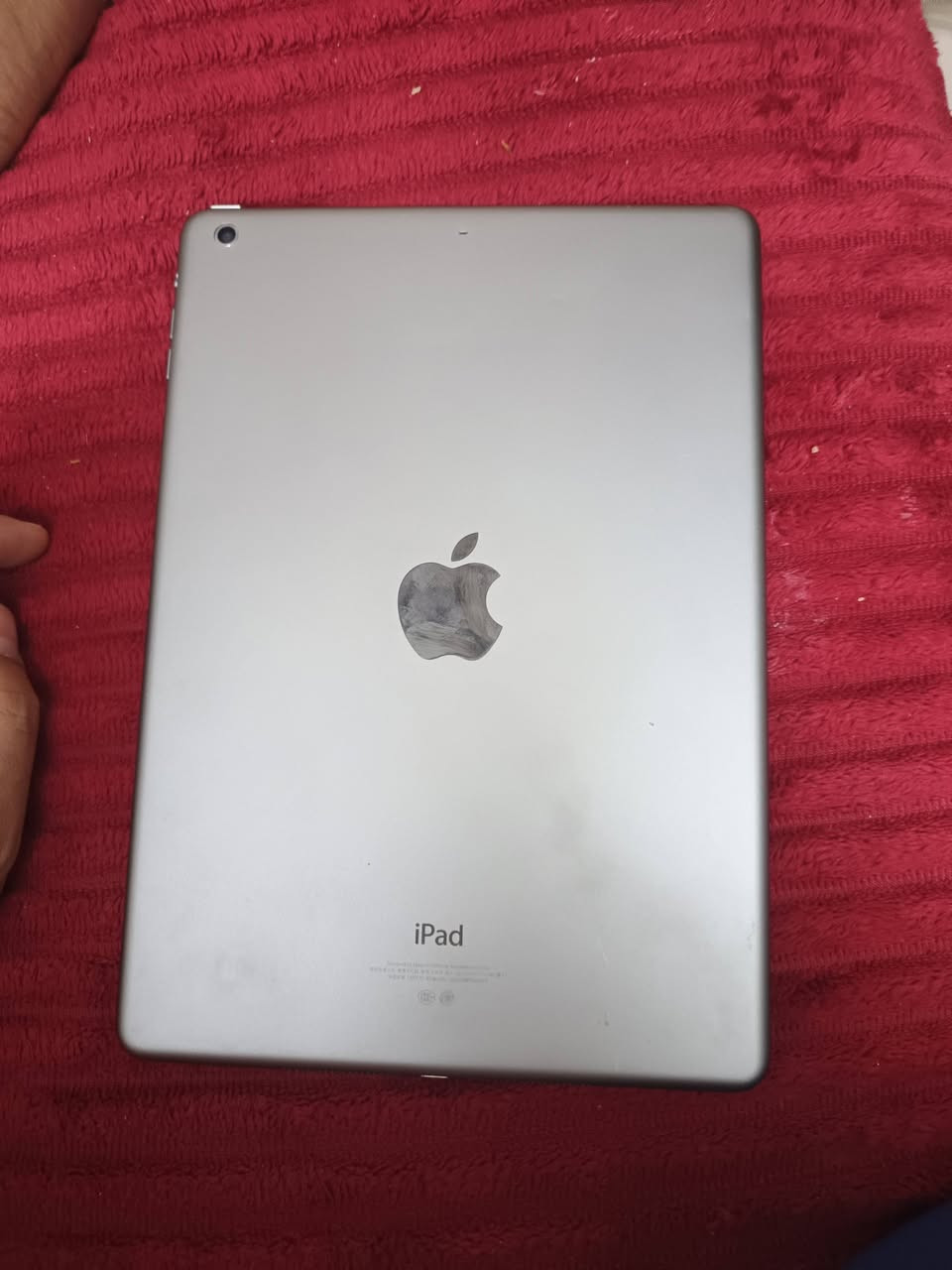 ايباد ٦ يشغل يوتيوب نضيف يخبل عوزه حساب أبل ب٧٠وبي مجال للشراي ***********
