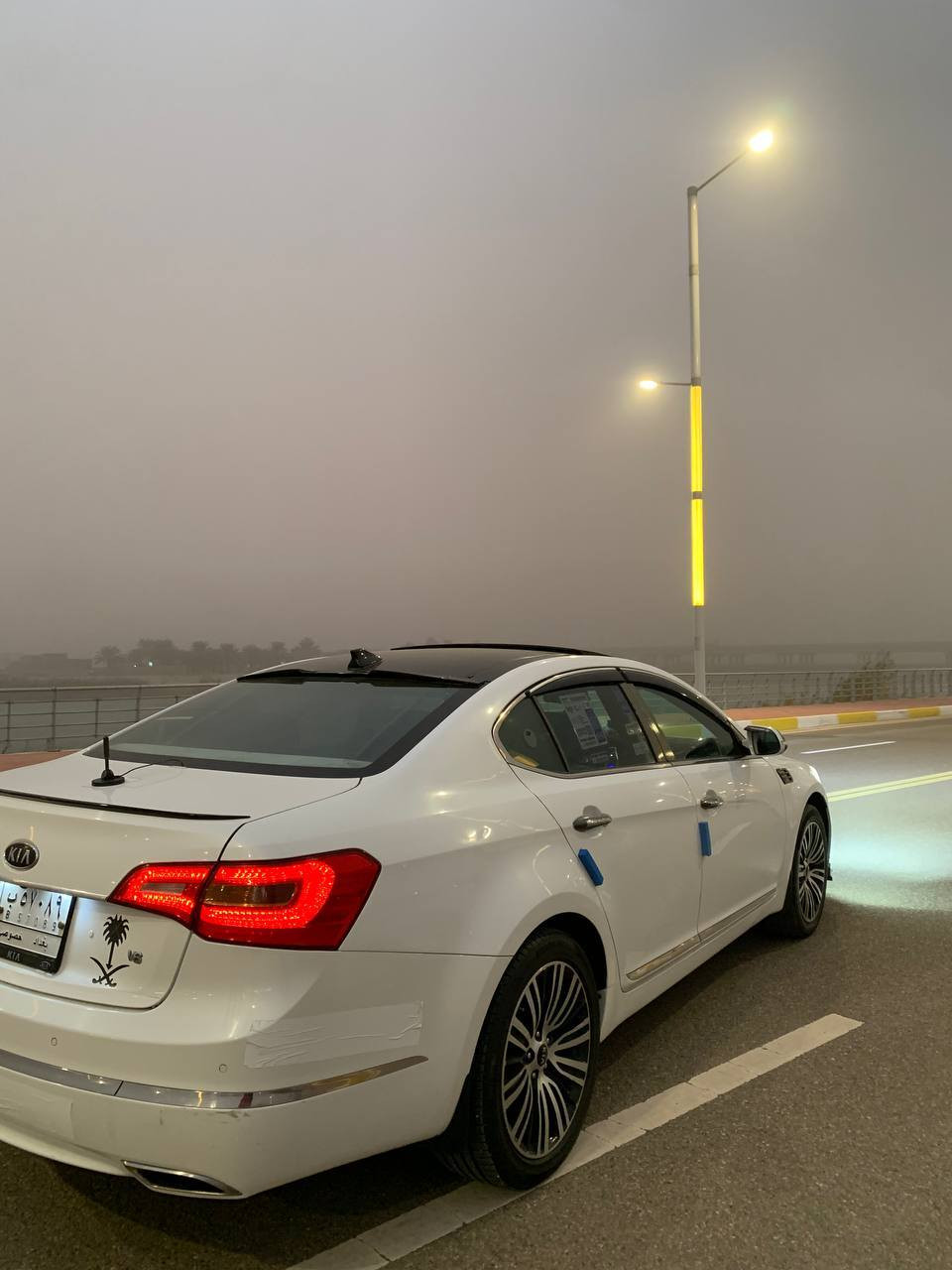 سلام عليكم
كيا كادينزا 2013 خليجي محرك V6 3.5 خليجي
السياره VIp ملكي فول مواصفات1/1.
1-بصمه
2-بانوراما
3-تبريد ثلج قطعتين
4-مري شفط
5-لد ترحيب بليدات والبوب
6-حساسات
7-كاميرا خلفيه
8-نضام صوت انفنتي 12 سماعه
9-لد ابيض 
10-كشنات تدفئه
11-كشنات كهرباء 
12-ويل 19
13-برده خلفيه 
سياره خير من الله متصرف عليها دينار لا تنقيص ولا تبخير
ولا حماوه السياره ماشيه 185. رقمها بغداد 
مكان السياره الرمادي
السعر/135$ 
***********
***********
