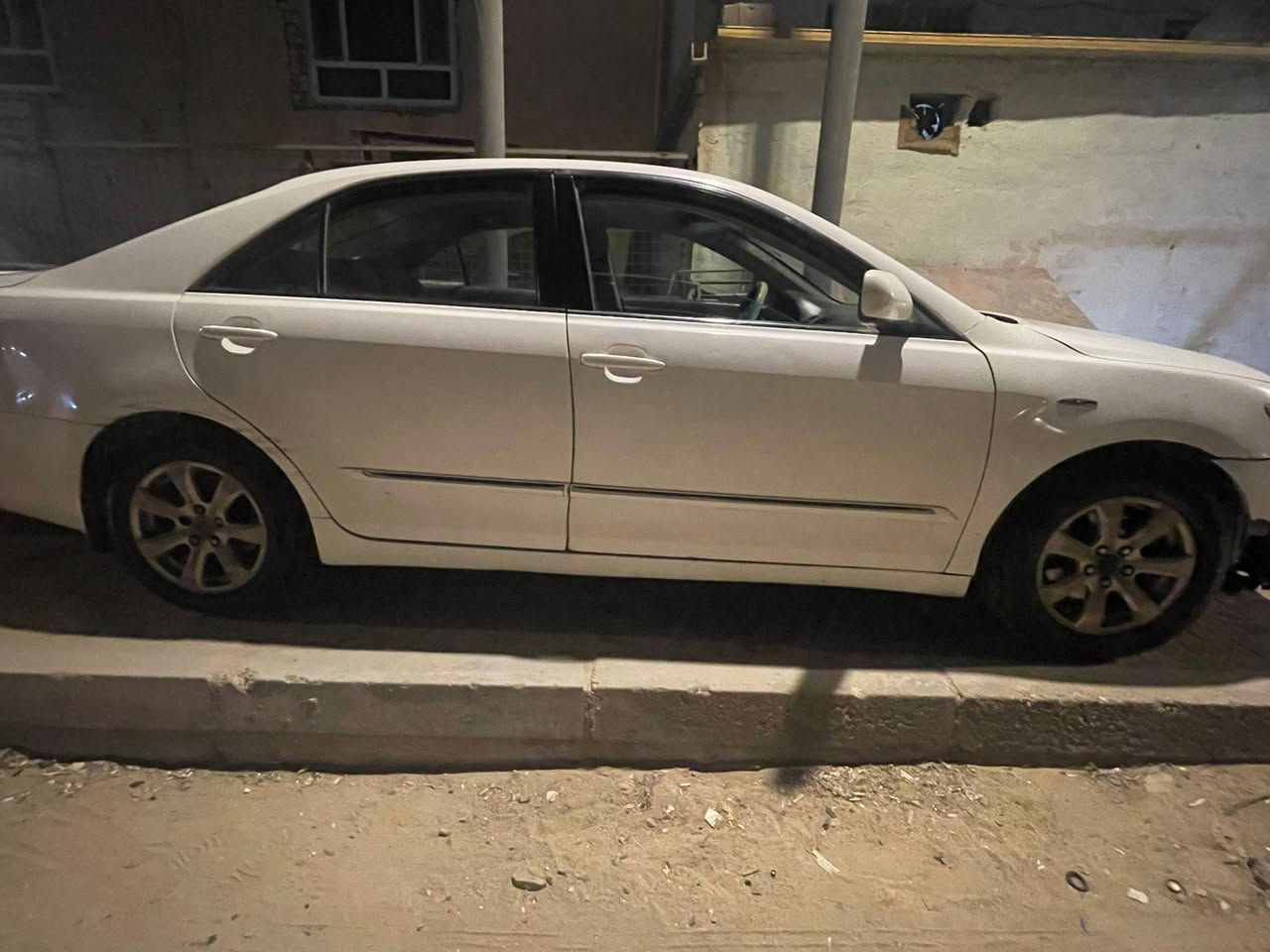 السلام عليكم سياره كامريGL خليجي موديل ٢٠٠٨ اللون ابيض مكينه vvt ٢٤٠٠ كفاله من الضربه فقط طرف الدعاميه وبيها مكانات صبغ تبريد بس غاز ينرادلها وكبس صونده شاشه وكامره ويبهه بعض التلحيضات السعر ٨٠ وييهه مجال قليل مراسله على التلفون ***********
المكان بصره
