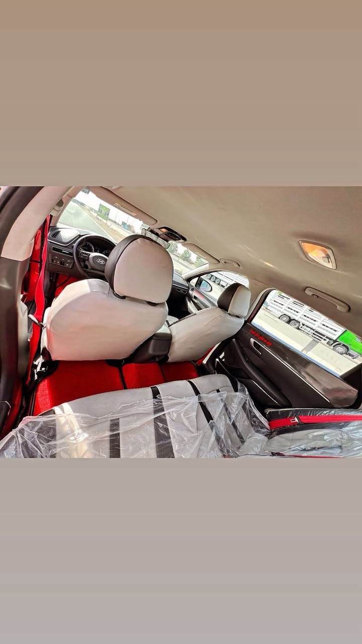 سلام عليكم شباب سوناتا 2021 لون احمر المميز سونار موجود بل صور مكينه وكير مكفولات
4 انضمه قيادة
فول تحكم ستيرن
تحديد مسار
قياده ذاتيه
رادار امامي وقوف مفاجاءه 
كامره دواره 
شاشيه حجم كبير
كاربلي 
اوتو هولد 
صندوق بصمه 
 تخم تاير جديد 
ويل تخم جديد 
بطاريه جديده
 تخم دسكات جديد من محل الرفاعي ضمان سنه 
صدرها جديد 90‎%‎
سياره جديده ربع متصرف عليها رقم بغداد بأسمي تحويل ثاني يوم سنويتها جديده  مكاني بغداد الحسينية مال راشدية سعرها 150 ورقه وبيها مجال

***********
