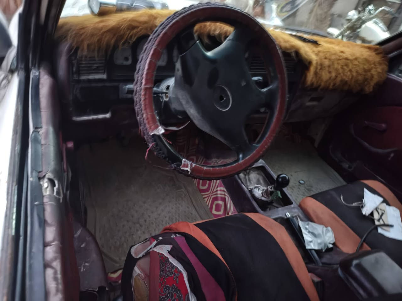 سلام عليكم خوان سيارةالبيع دير موديل2006 سيارة جاهزة رقم الماني سعر 30وبيه مجال رقم الهاتف***********
