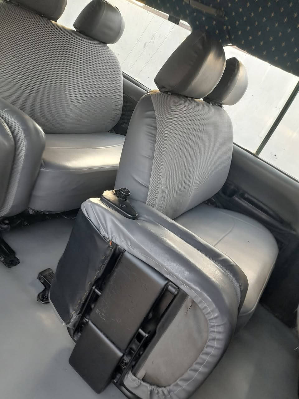 للبيع ستاركس موديل ٧بابل رقم انكليزي مكفوله من الصبغ والتبديل محرك مفتوح سوبر جديد كاز كير اوتوماتيك شواصي تعمير واحد فقط تبريد ثلج سنويه لغاية ٣٠ السعر ٨٠$ نقد وتحويل ثاني يوم موبايل ***********المكان بغداد بسمايه ناحية الوحده تحياتي لكم
