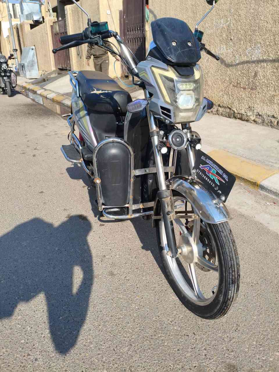 دراجة هارلي موديل 24 فول نظافة مناقصها شي ..
البطاريات فول وعالفحص ..
الكهربائيات كلها شغاله .. دبل اشاره .. لايت عالي ناصي ..
الدراجة نظيفة ومناقضها اي شي ..
السعر 500 .. وبي مجال ..
*********** .. واتساب ..
